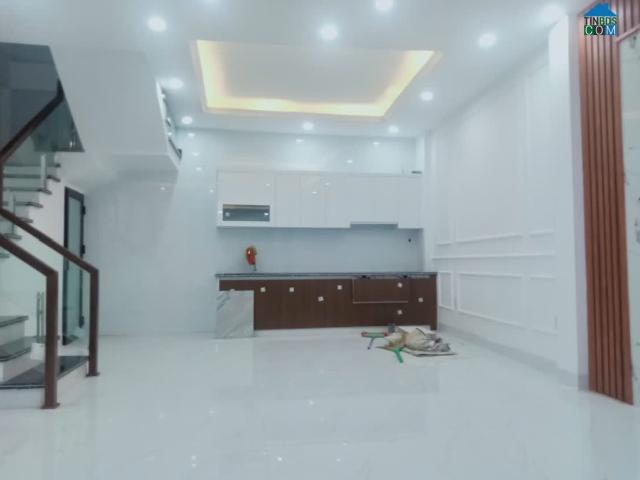 Cần Chuyển Nhượng căn nhà 3 tầng Xây độc lập Sân cổng Trong Ngõ Đường LÊ LAI Thông 191 ĐÀ NẴNG