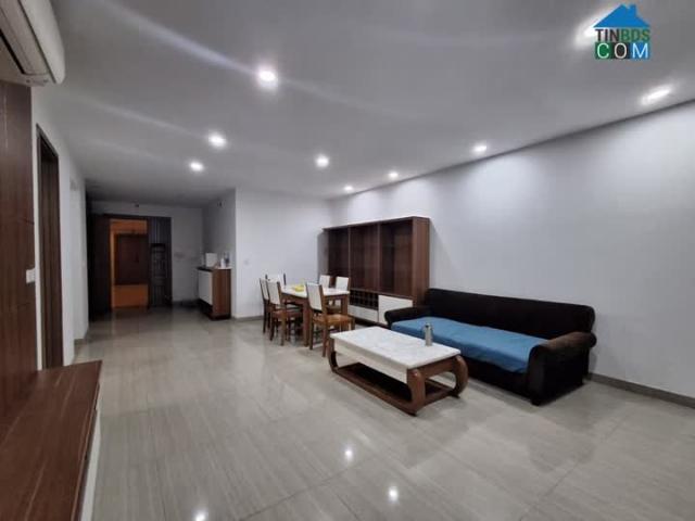 Cần cho thuê căn 305L4 Ciputra full nội thất mới, view bể bơi hướng đông nam