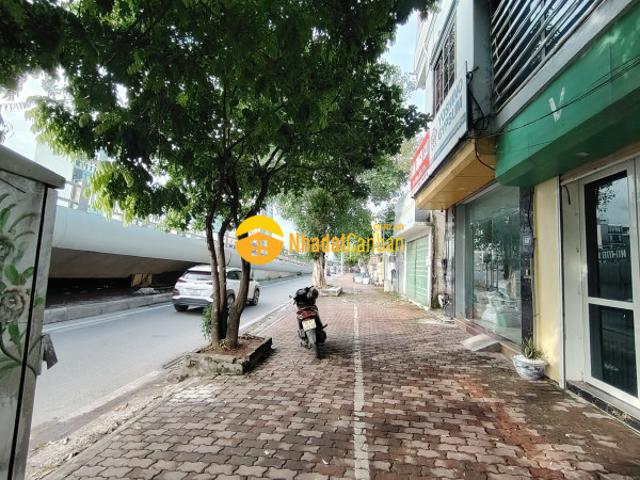 Cần bán mặt phố đàm quang trung long biên 2 tầng 13,7 tỷ