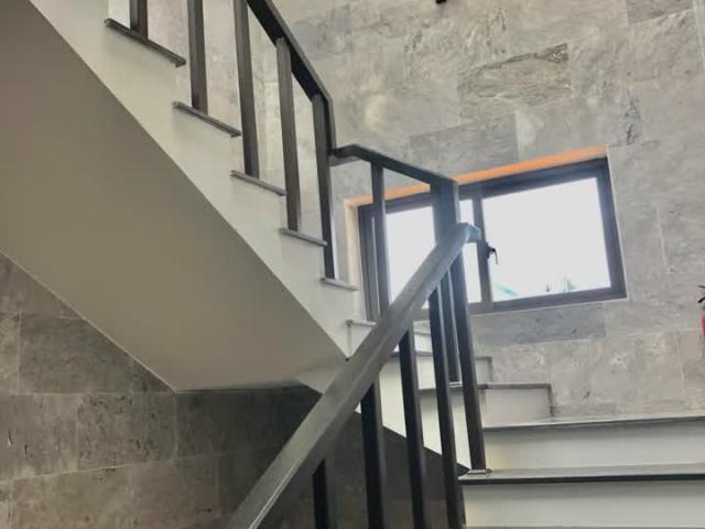 Cần bán nhà 4 tâng mt Huỳnh Trúc Kháng, phố cổ