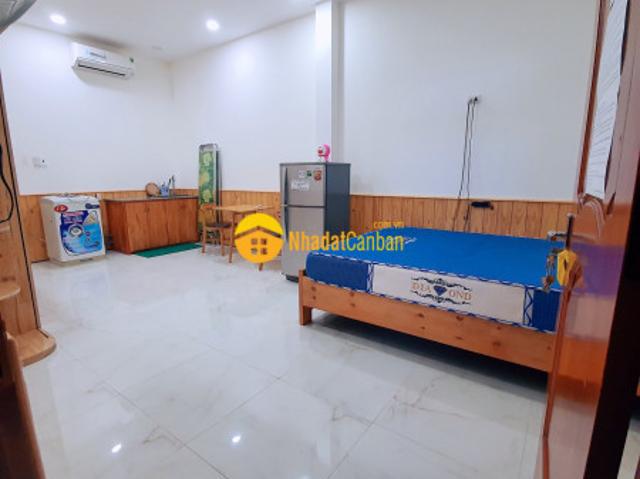 Cần bán nhà 5 tầng hiện đang kinh doanh khách sạn p. Phước long lh 0935029