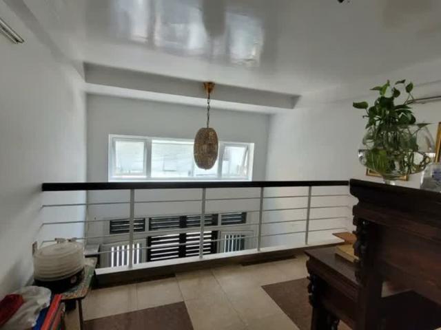 Cần bán nhà 1/sẹt 5 tầng hẻm xe hơi đường Văn Dương