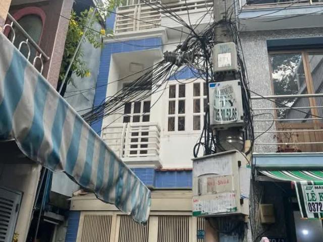 Cần bán nhà 379/3 Lê Hồng Phong P2Q10. Dt 27.36m2 chỉ 5 tỷ. Lh: 0942828