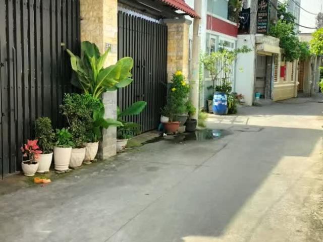 Cần bán nhà tăng nhơn phú b 110 m2 [5 x 22 ] 3 tầng 4 pn 3 wc ô tô ngủ trong nhà hoàn