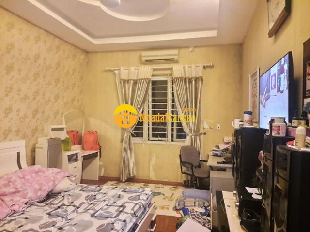 Cần bán nhà xã đàn, ô tô tránh, ngõ thông, dt 70m284t, mt 4.5m, giá 11.5 tỷ