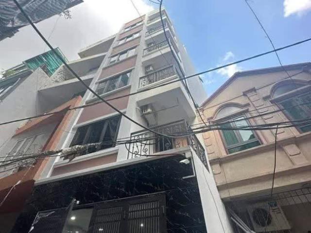 Cần bán nhà ccmn đội cấn trung tâm ba đình 7 tầng dt 68m mt 4.2m Giá 10.3 tỷ