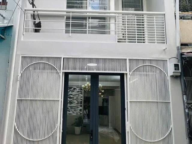 Cần bán nhà HXH Đường Cách Mạng Tháng Tám, P. 12, Q. 10. Diện tích 3.8 x 9m, giá chỉ 6.1 tỷ