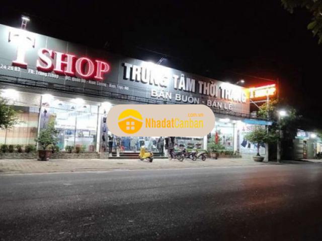 Cần bán nhà mặt tiền 24m chính chủ