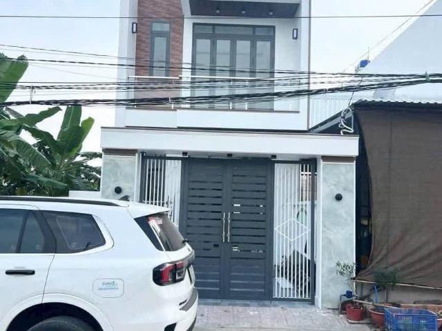 Cần bán nhà mặt tiền dt835 tại long an