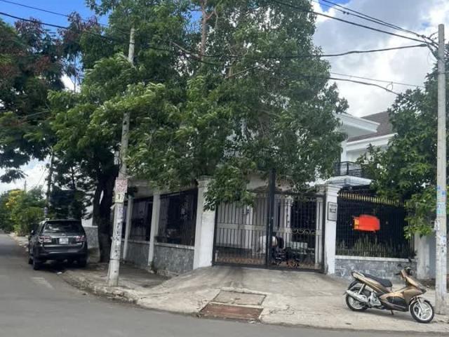 Cần Bán Nhà Mặt Tiền KDC Bình Hưng Bình Chánh 8 x 22 m2 Giá 17,5 tỷ có sổ, hoàn công đủ