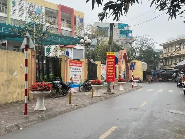 Cần bán nhà Mai Động Ô tô 7 chỗ vào nhà Lô góc 3 thoáng vĩnh viễn MT 9m Giá chào 12,8 tỷ