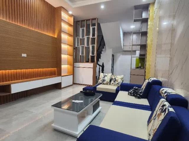 Cần bán nhà Minh Khai, Cầu DIễn 33m, 4 tầng, 3.96 tỷ