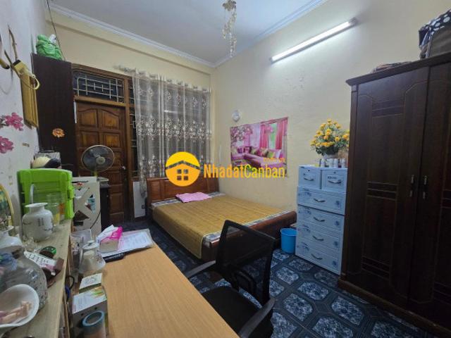 Cần bán nhà ngõ thanh nhàn, hbt giá 21.5 tỷ, gần 80m2x4t, ảnh thật