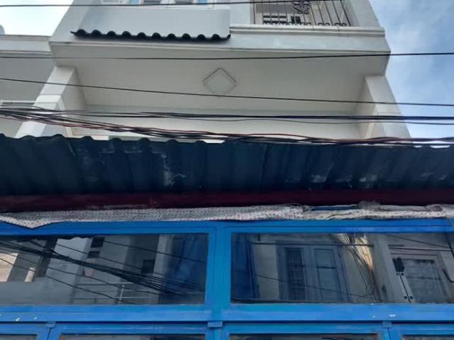 Cần bán nhà Nguyễn văn quỳ 3tang 7 pn giá 8.5ty