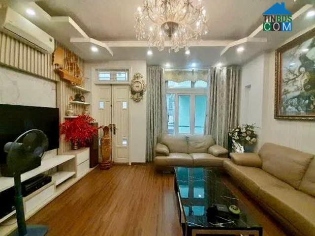 Cần Bán Nhà Đẹp Gara Ô Tô Tránh Kinh Doanh Đỉnh 16,9 Tỷ, Mặt Tiền 5M Trung Tâm Quận Đống Đa