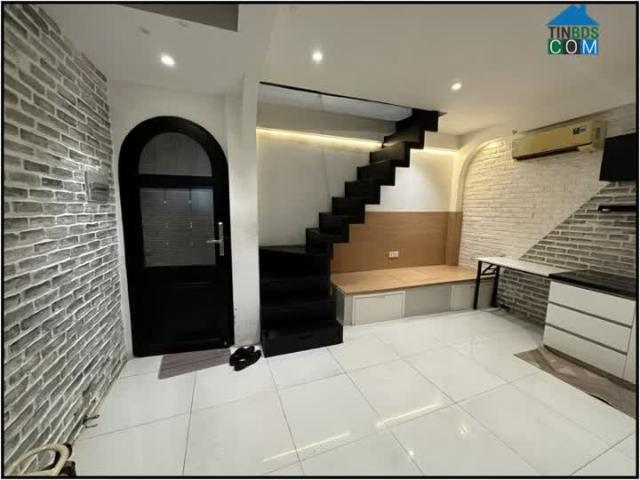 Cần bán nhà đẹp 5 x 5m 1 trệt 1 lầu Trần Khánh Dư Quận 1 TP. HCM