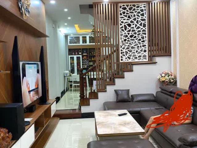 Cần Bán Nhà Phố Trần Khát Trân