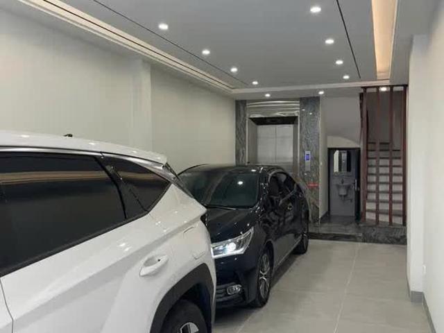 Cần Bán Nhà Phố Bồ Đề 60m2 6T, Gara 2 Ô Tô. Full Nội Thất, Kinh Doanh, 4PN, 1X Tỷ