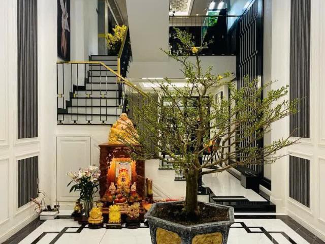 Cần bán nhà riêng hẻm đường Nguyễn Trãi, P7, Q5 4x15m, giá chỉ 11.5 tỷ