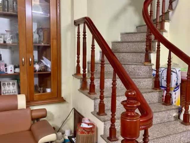 Cần bán nhanh nhà Thái Hà 42M2 – Lô góc 2 THOÁNG rực rỡ – VIP Đống Đa – oto – 7.9 Tỷ