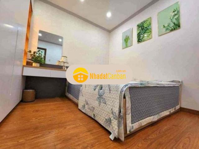 Cần bán căn 1 phòng ngủ tầng 8