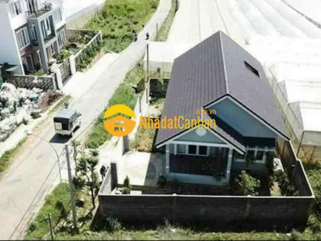 Cần bán căn biệt thự mặt tiền đường nhựa phường 8