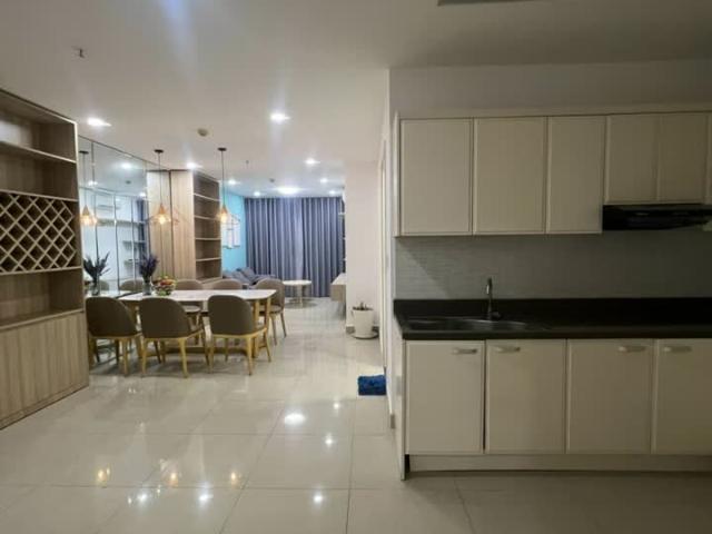 Cần bán căn hộ chung cư Charm Plaza 1 giá 1 tỷ 6