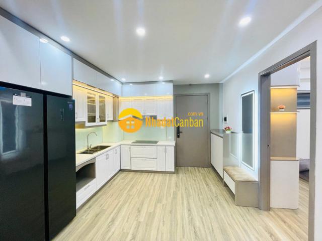 Cần bán căn hộ full đồ mới 100, ban công đông nam, view hồ, chung cư thanh hà