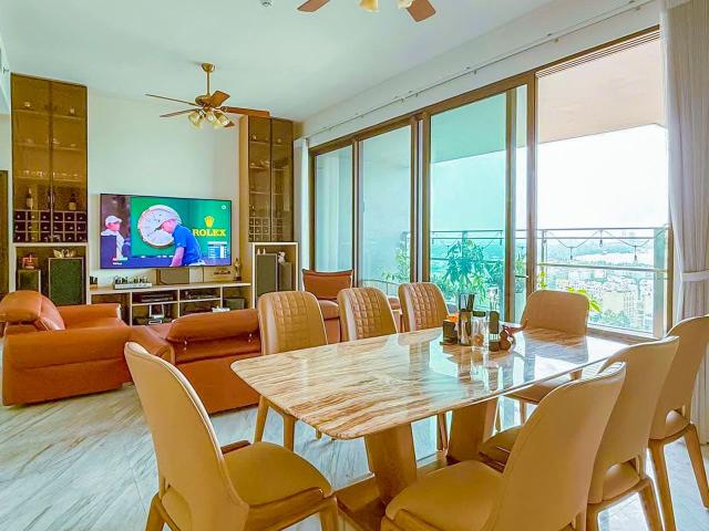 Cần bán Căn hộ tại Define Capitaland tầng cao view sông gồm 3 phòng ngủ diện tích 220m2