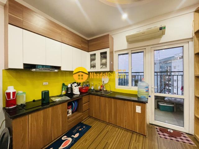Cần bán căn hộ 2 ngủ rộng 77m, view hồ, full nội thất giá 2 tỷ tại kdt thanh hà cienco 5