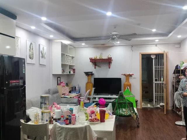 Cần bán căn hộ 77m² ban công hướng thoáng full nội thất, tại cụm 6 tòa KĐT Thanh Hà Cienco 5