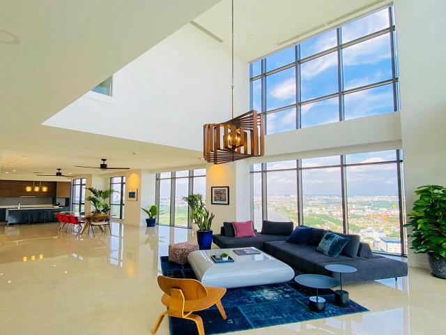 Penthouse for sale at The Nassim Thao Dien with 2 floors duplex 390m2