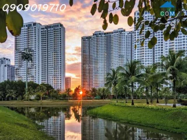 Cần bán gấp căn hộ view full nội khu và Vincom MegaMall