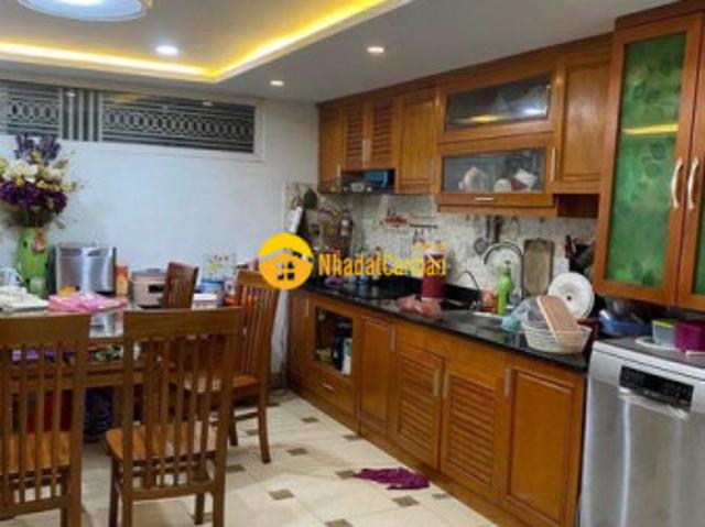 Cần bán gấp căn nhà 5 tầng trong ngõ phạm ngọc thạch, quận đống đa, tp. Hà nội