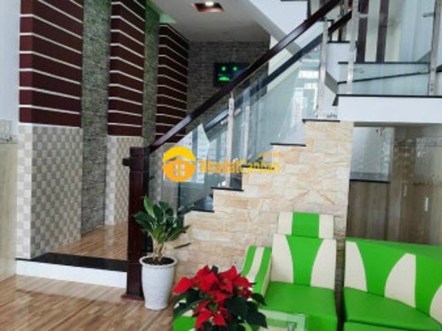 Cần bán gấp nhà 1 trệt, 1 lầu sau trường lương thế vinh, nha trang