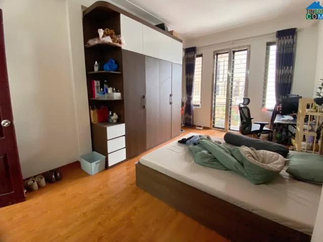 Cần Bán Gấp Nhà Đào Tấn Vị Trí Trung Tâm Ngõ Thông Ba Gác Giá 9.3 Tỷ
