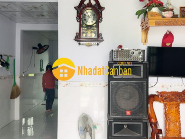 Cần bán gấp nhà bắc sơn trảng bom, dt 512m, đường xh, giá 700 triệu, nhà 1 trệt 1 lầu 3pn, 2wc