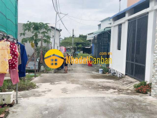 Cần bán gấp nhà bắc sơn trảng bom, dt 512m, đường xh, giá 700 triệu, nhà 1 trệt 1 lầu 3pn, 2wc