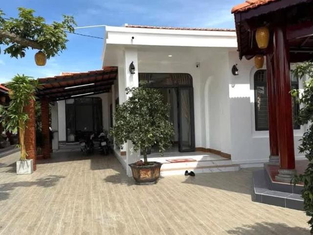Cần bán gấp nhà bến lức long an