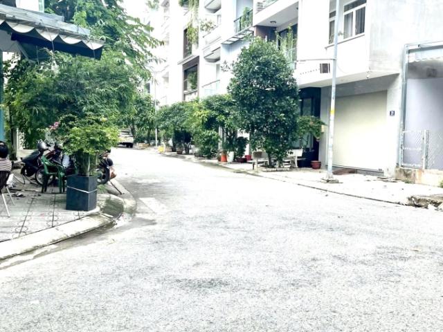 Cần Bán Gấp Nhà Mặt Tiền Đường Số 49 Tân Quy, Quận 7,4 Tầng, 6 Phòng Ngủ, Giá Nhỉnh 12 Tỷ