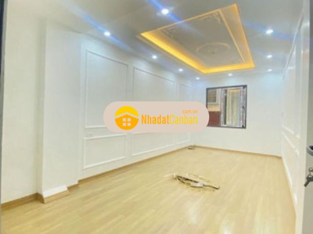 Cần bán gấp nhà đẹp ở ngay cầu giấy 30m2 5t
