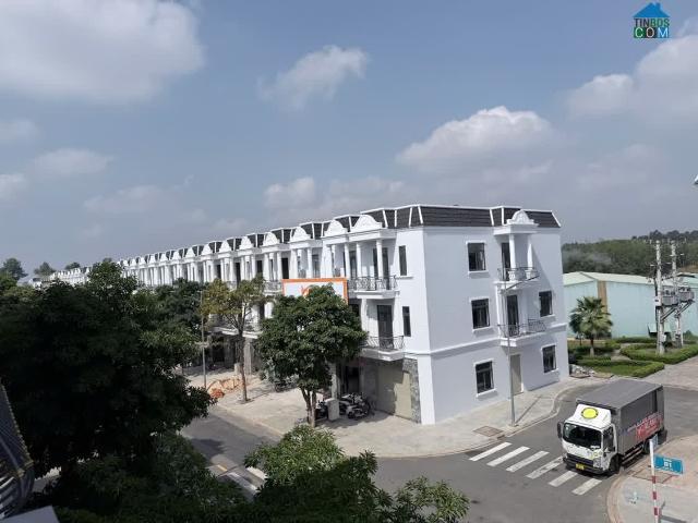 Cần bán gấp Nhà phố Compound Bcons City Life Tân Uyên Kề cận VSIP 3 Khai thác cho thuê