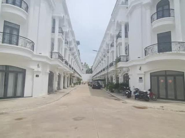 Cần Bán Gấp Nhà Tây Ninh – Gần Trường Học, Chợ, Siêu Thị
