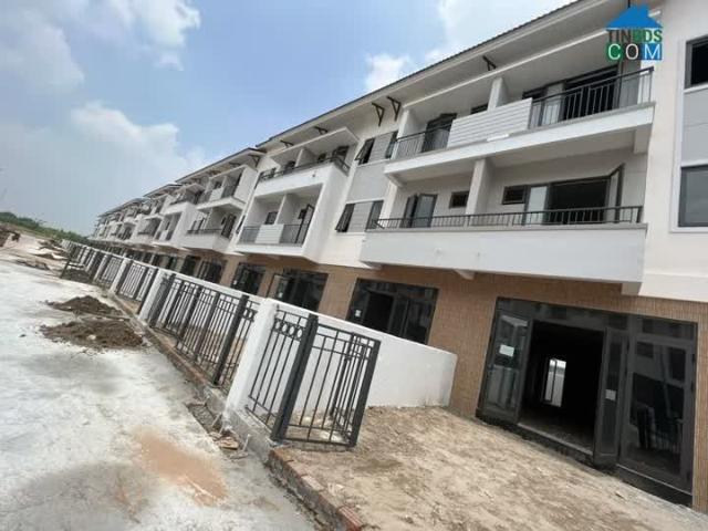 Cần bán gấp SHophouse dự án Centa Riverside Vsip Từ sơn giá tốt