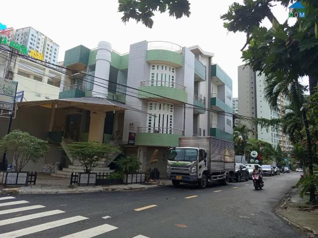 Cần bán hoặc cho thuê nhà 4 Tầng Lô Góc 2 mặt tiền NDTrinh Quận 2