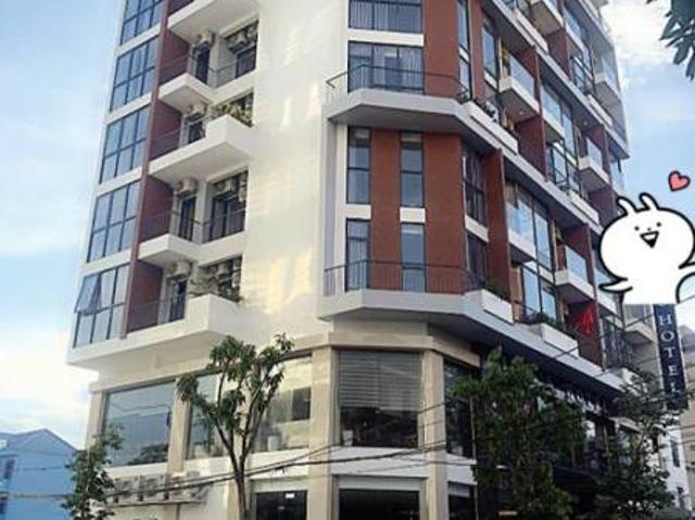 Cần bán khách sạn 10 tầng mới đẹp tại phường nghi thu thị xã cửa lò. Nghệ an