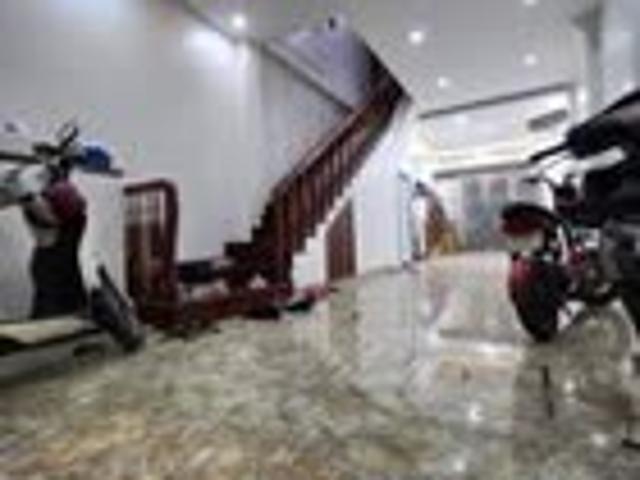 Cần Bán LK KĐT Xa La, Đẳng Cấp, Chuyên Đế Gỗ, nội thất nhập 50m2, 9,5 tỷ