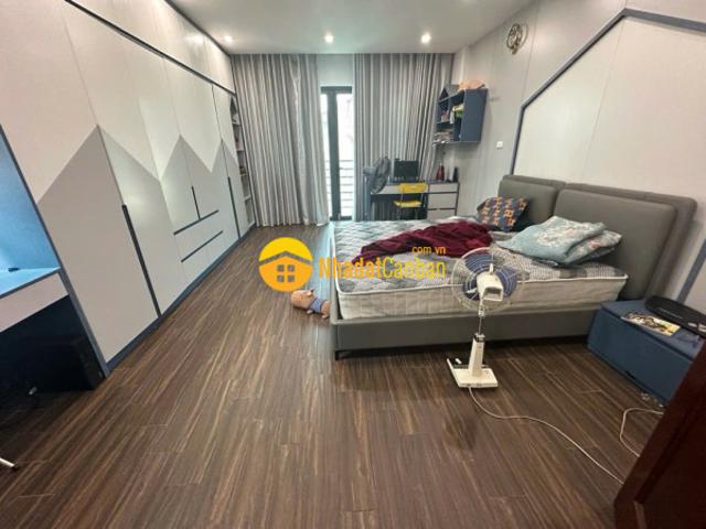 Cần bán lô góc thịnh liệt nhà đẹp ở ngay nội thất xịn xò