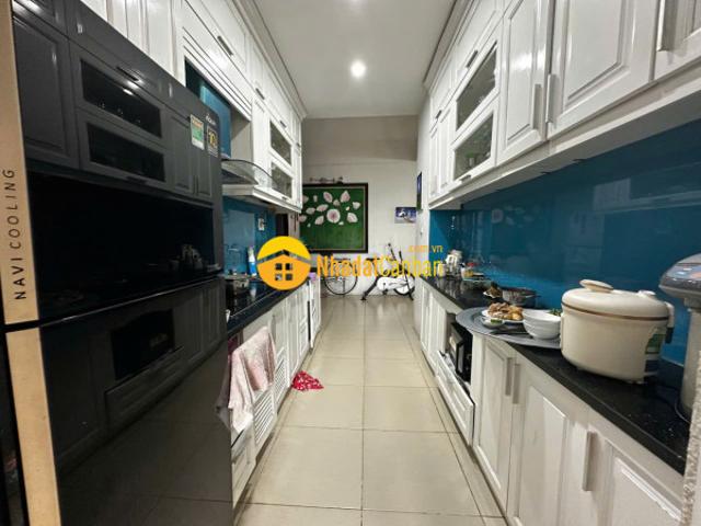 Căn góc đẹp, khu vực hiếm bán, đủ đồ ở luôn, full tiện ích