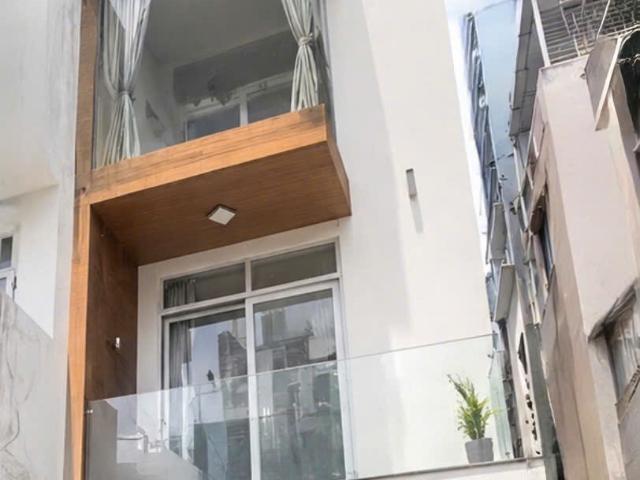 Căn góc 2 mặt tiền hẻm 6m gần vòng xoay lý thường kiệt lạc long quân 4 tầng 71m²